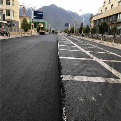  舊路面翻新瀝青道路施工