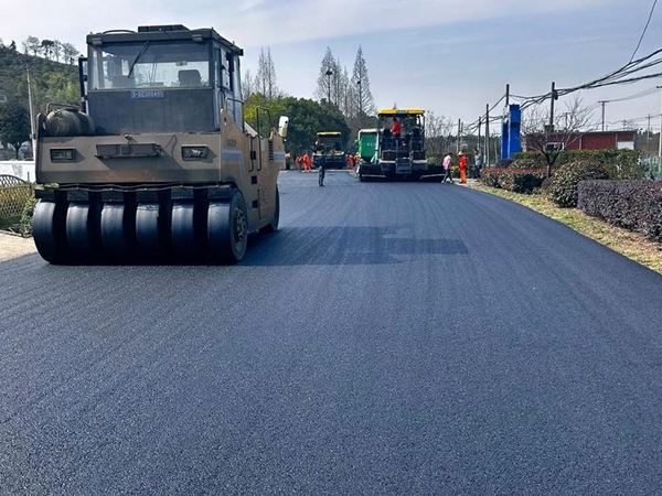 改性瀝青道路鋪設施工 改性瀝青道路.jpg